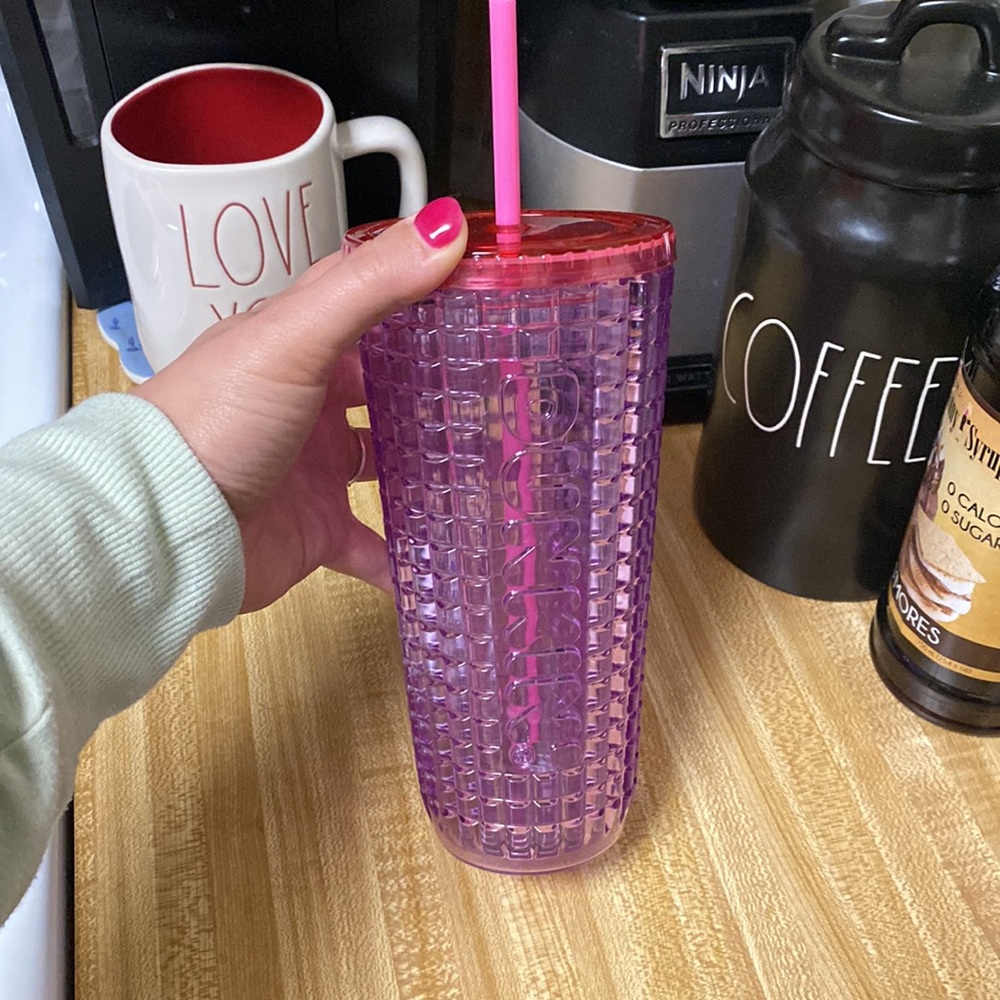 Dunkin cup
